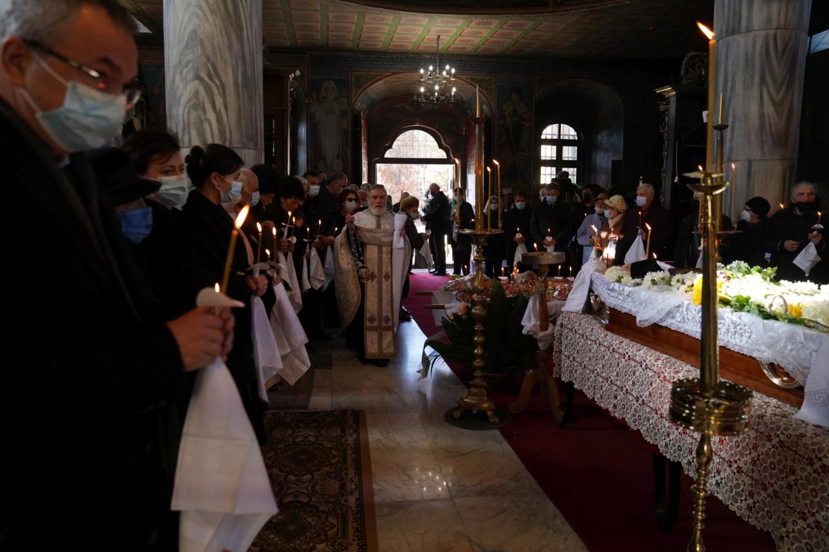 Profesorul Corneliu Oniscu a fost înmormântat la Iași 192343