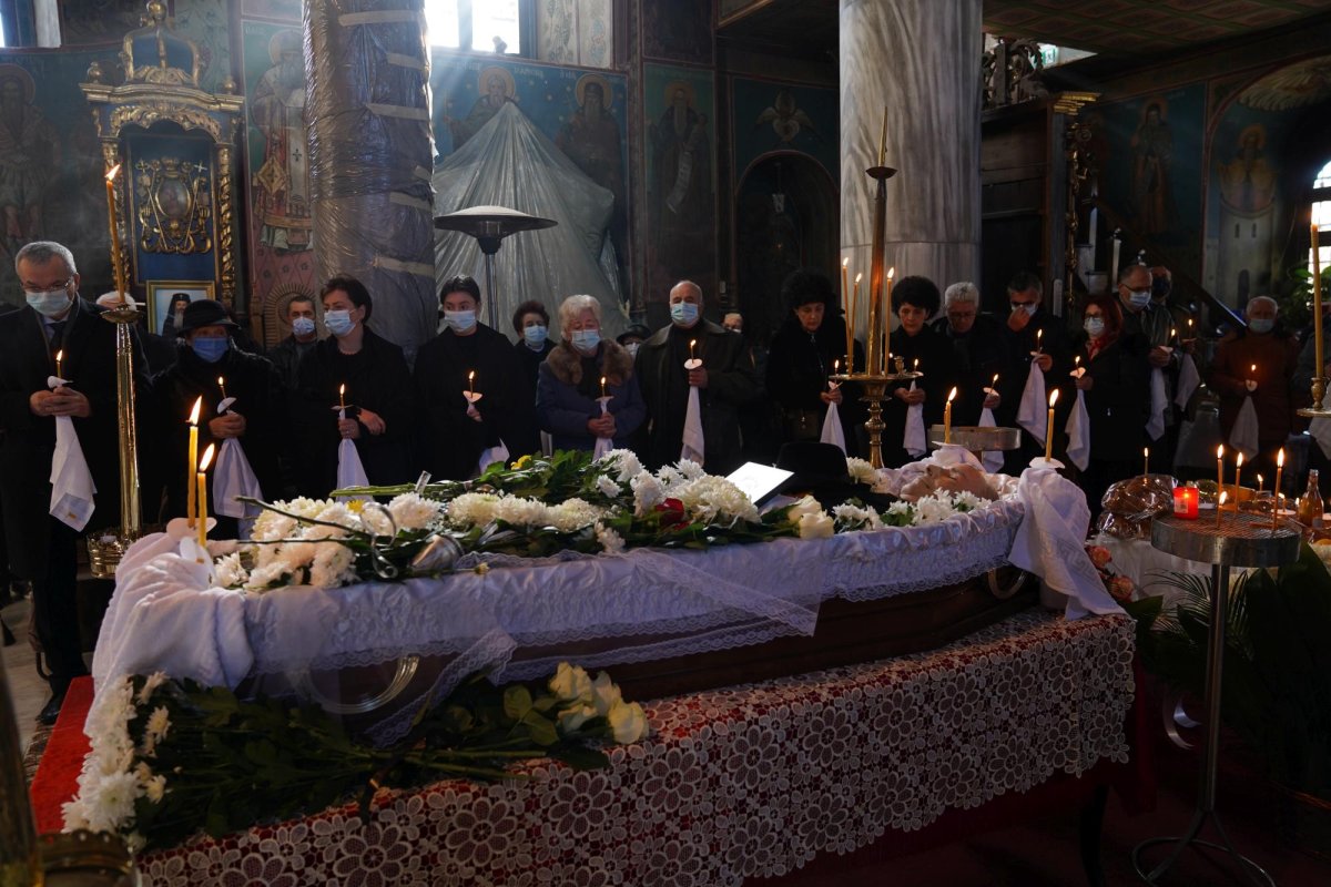 Profesorul Corneliu Oniscu a fost înmormântat la Iași 192349