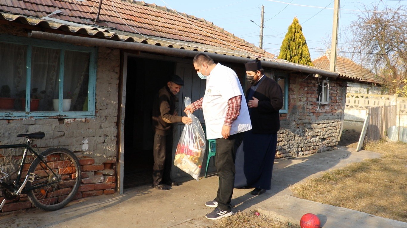 Campania „Implică-te! Împreună reușim mai mult!” a revenit în trei localități prahovene 192478