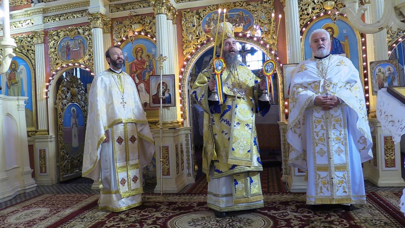 Slujire arhierească de hram la biserica din Chitighaz, Ungaria 192711