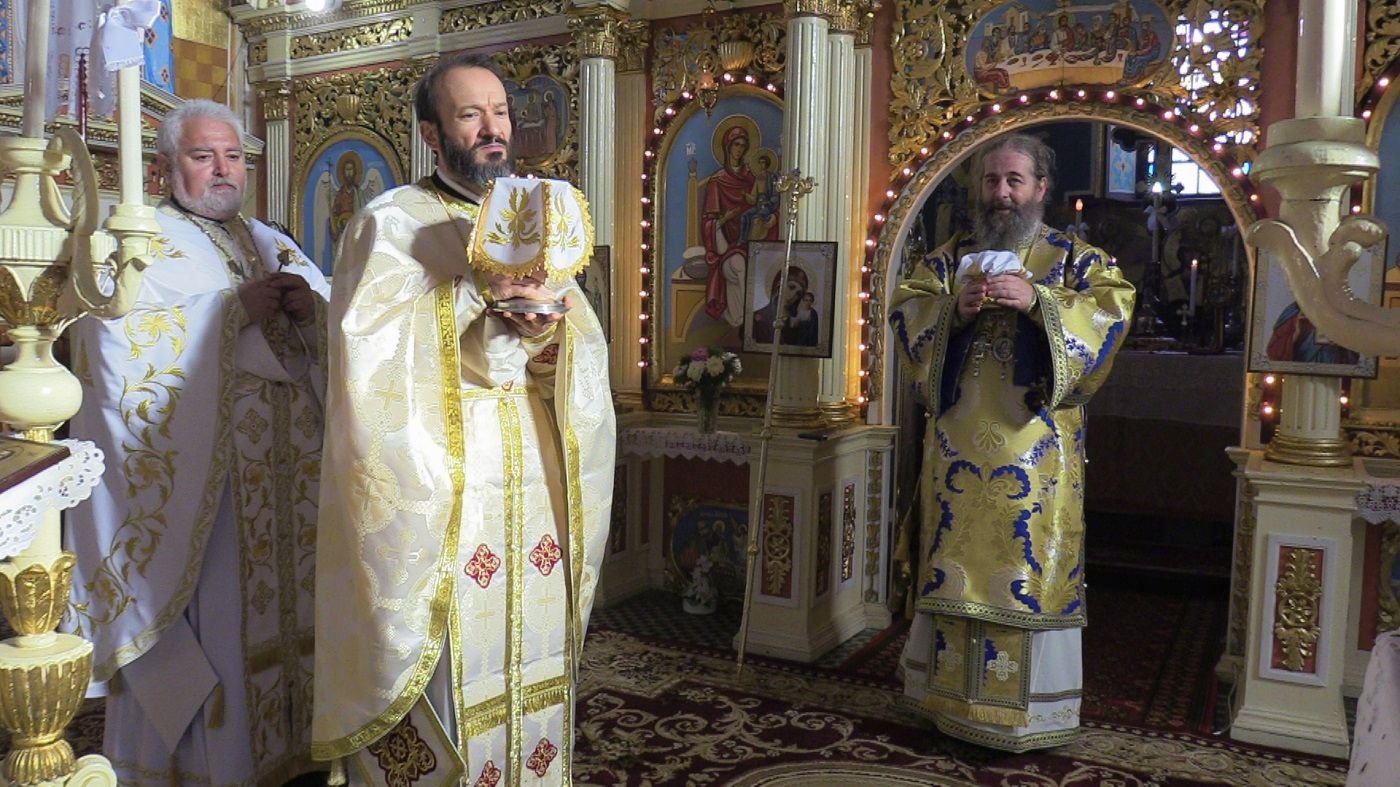 Slujire arhierească de hram la biserica din Chitighaz, Ungaria 192713