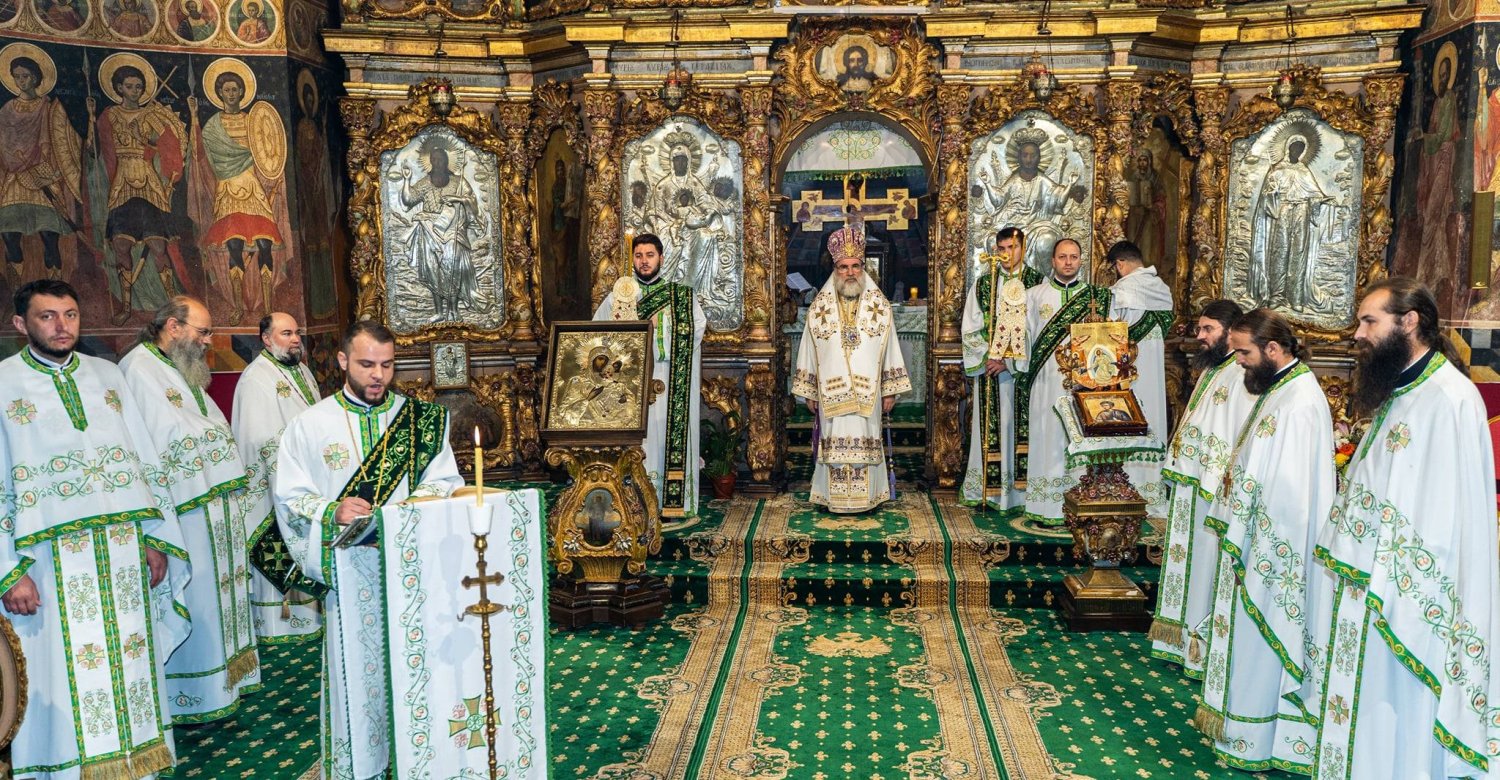 Hirotonii la Catedrala Arhiepiscopală din Roman 192776