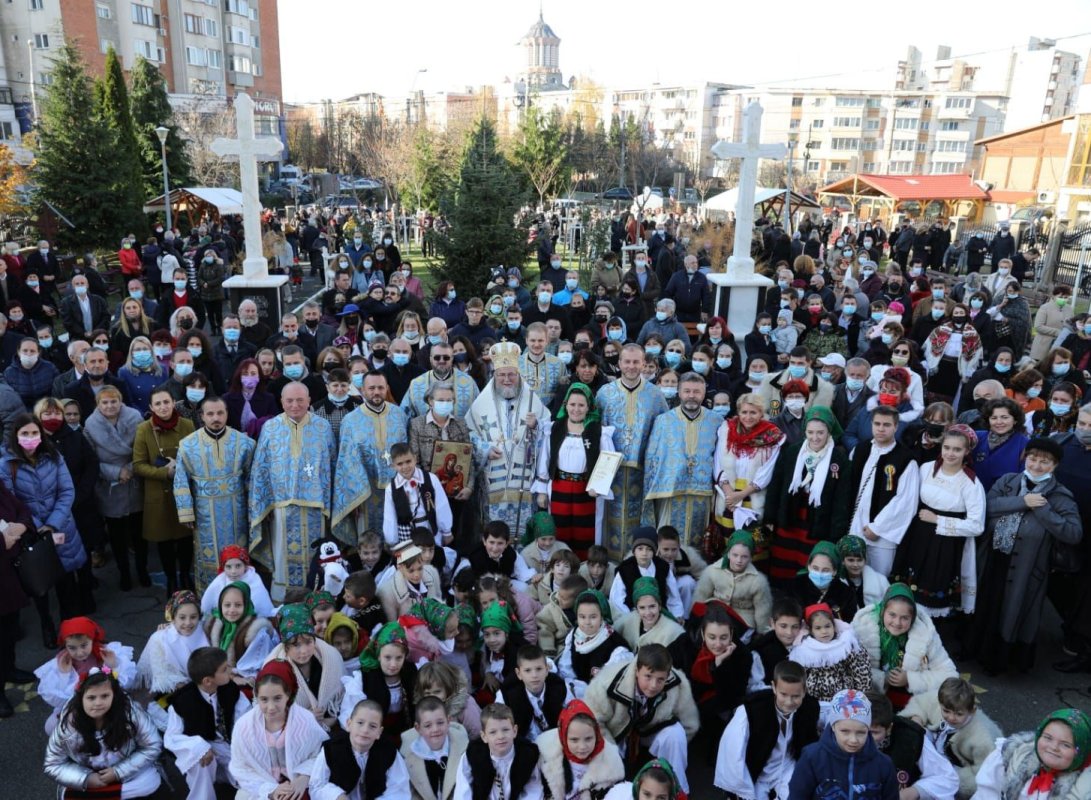 Sărbătoare la Biserica Sfinţilor Arhangheli din Baia Mare 192828