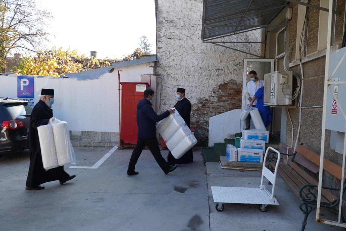 Daruri oferite de Parohia „Sfinţii Arhangheli Mihail şi Gavriil” din Brăila 192898