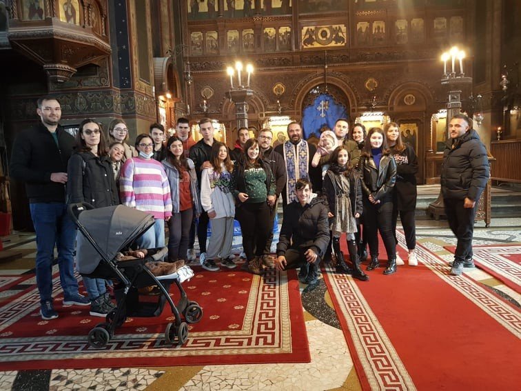 Activități desfășurate de Grupul parohial „Tinerii Maicii Domnului” din Craiova 193034