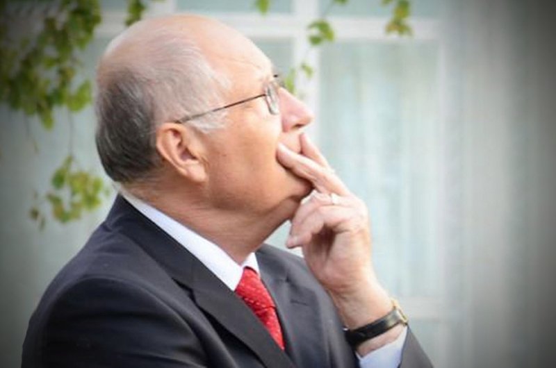 Scriitorul - martor al frumuseții și luminilor sufletului 193057