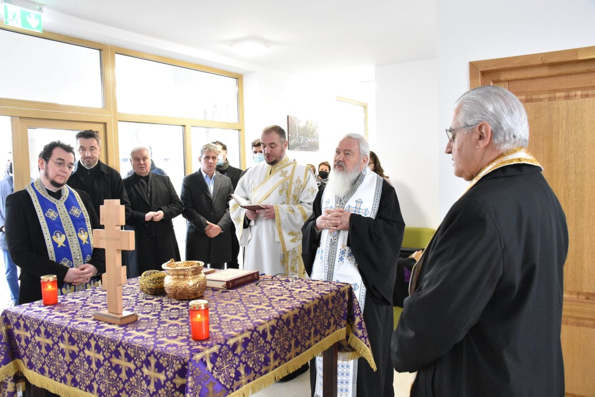 Mitropolitul Andrei a pus piatra de temelie pentru capela Cimitirului Eparhial „Sfântul Lazăr” din Cluj 193186