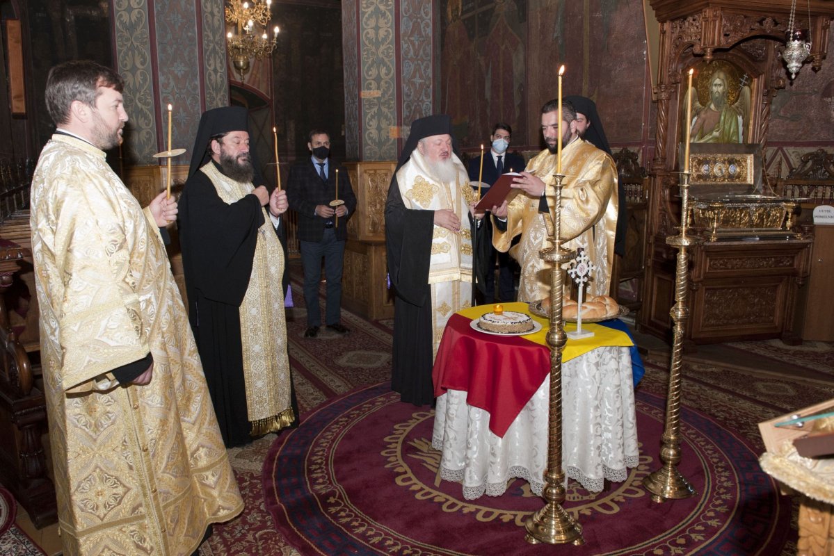 Pomenirea regelui Mihai la Mănăstirea Plumbuita din București 193135