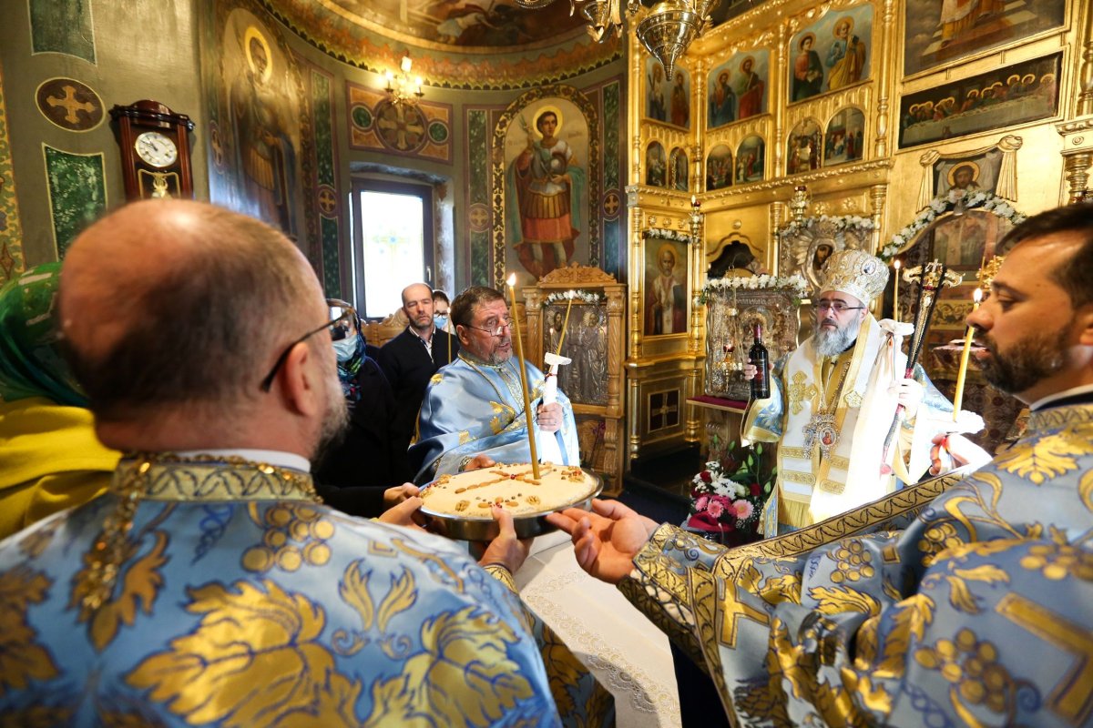Biserica „Vovidenia”-Tăbăcari din Focșani și-a sărbătorit hramul 193393