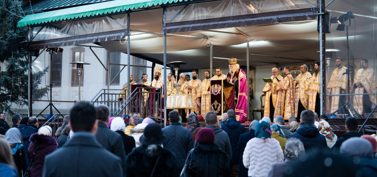 Maica Domnului prăznuită cu evlavie la Suceava 193403