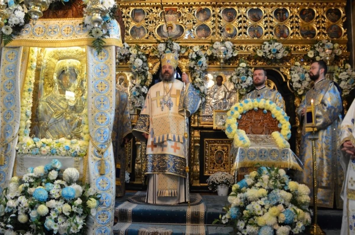 Schitul Vovidenia al Mănăstirii Neamț şi-a serbat hramul 193417