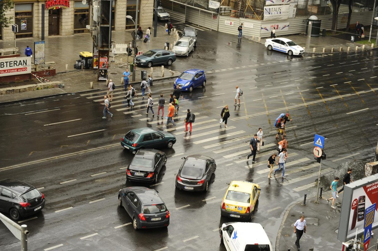 Obiceiuri periculoase  ale șoferilor și pietonilor 193492