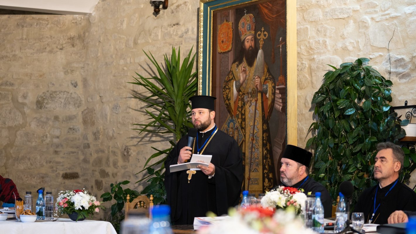 Simpozionul „Moștenirea spirituală a Mitropolitului Petru Movilă în spațiul românesc” 193511