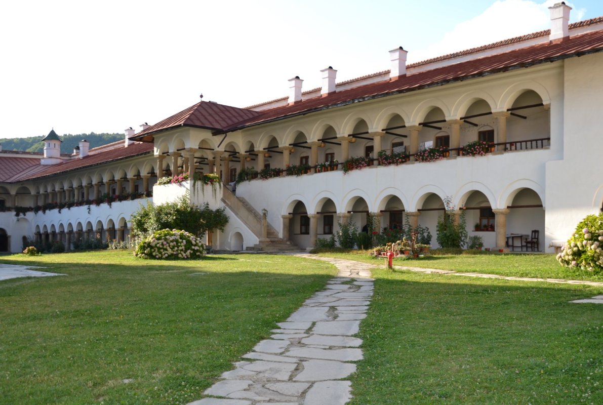 Mănăstirea Hurezi, cel mai prețios testament brâncovenesc 193568