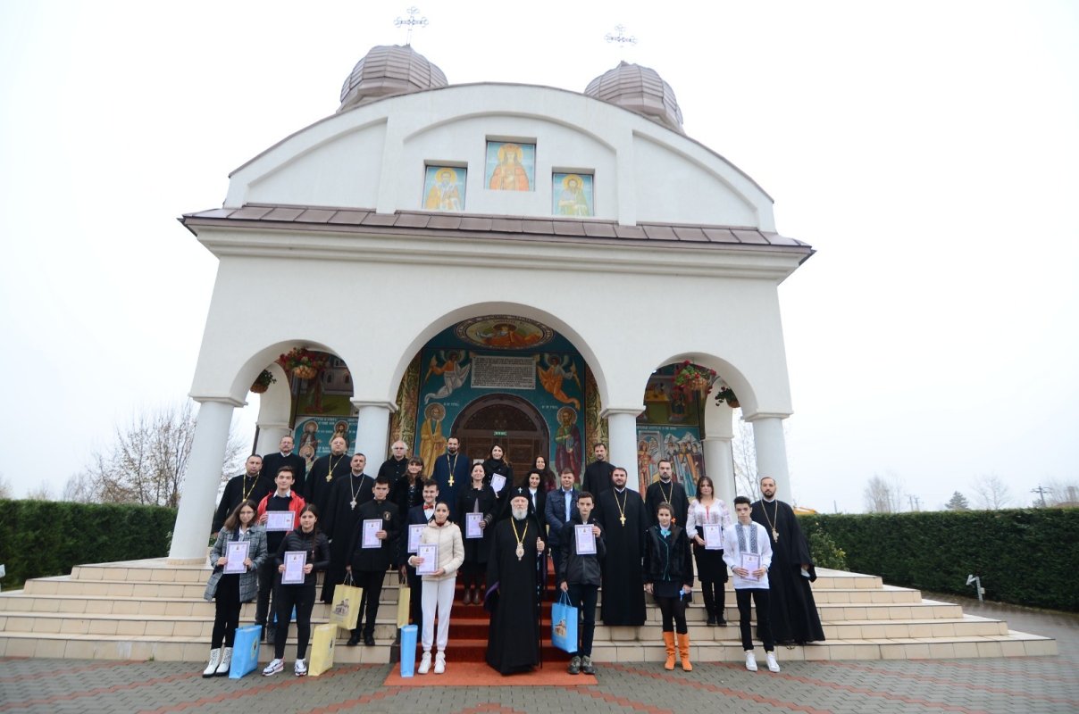 Premierea câștigătorilor concursului școlar dedicat Sfântului Neagoe Basarab 193705