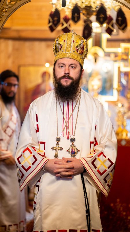 Binecuvântare arhierească la hramul Bisericii „Sfânta Mare Muceniță Ecaterina” Șcheia 193933
