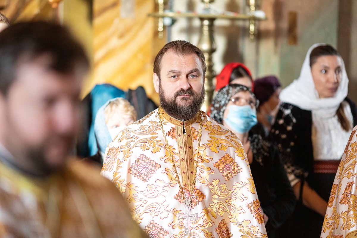 Sfânta Ecaterina cinstită de studenții teologi din București 193785