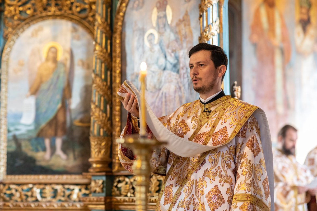 Sfânta Ecaterina cinstită de studenții teologi din București 193804