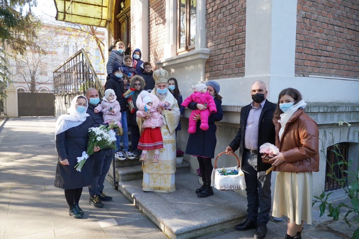 A început sărbătoarea Sfântului Apostol Andrei la Catedrala Arhiepicopală din Galaţi 194239