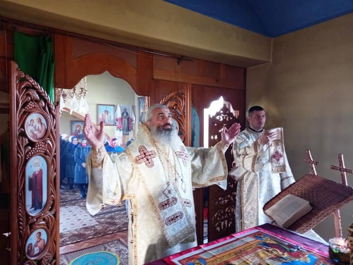 PS Antonie: „Milostenia ne aseamănă cu Dumnezeu şi ne apropie de semeni” 194308