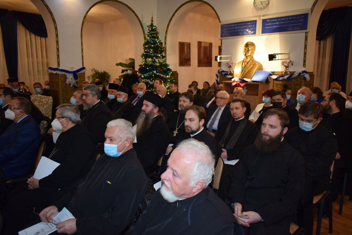 Titlul de doctor honoris causa al Universității „Vasile Goldiș” pentru Mitropolitul Banatului 194709