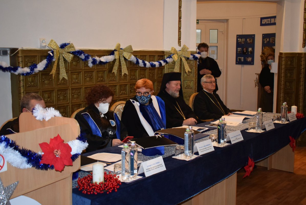 Titlul de doctor honoris causa al Universității „Vasile Goldiș” pentru Mitropolitul Banatului 194710