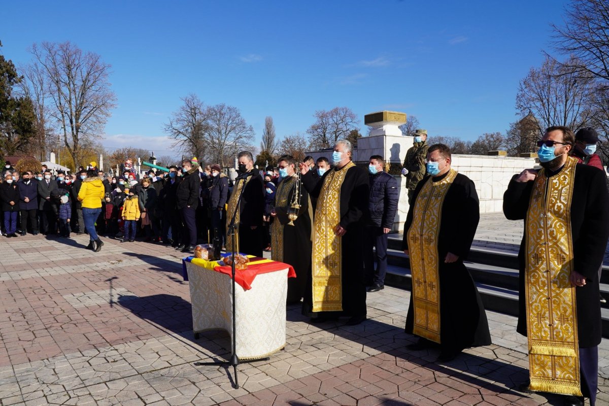 Ziua Naţională a României sărbătorită la Galaţi 194849