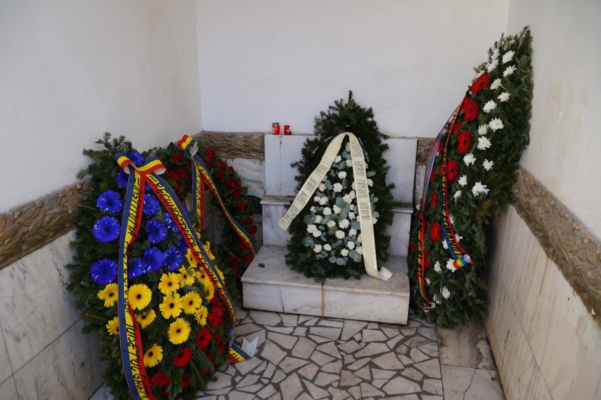 Ziua Naţională a României sărbătorită la Galaţi 194851