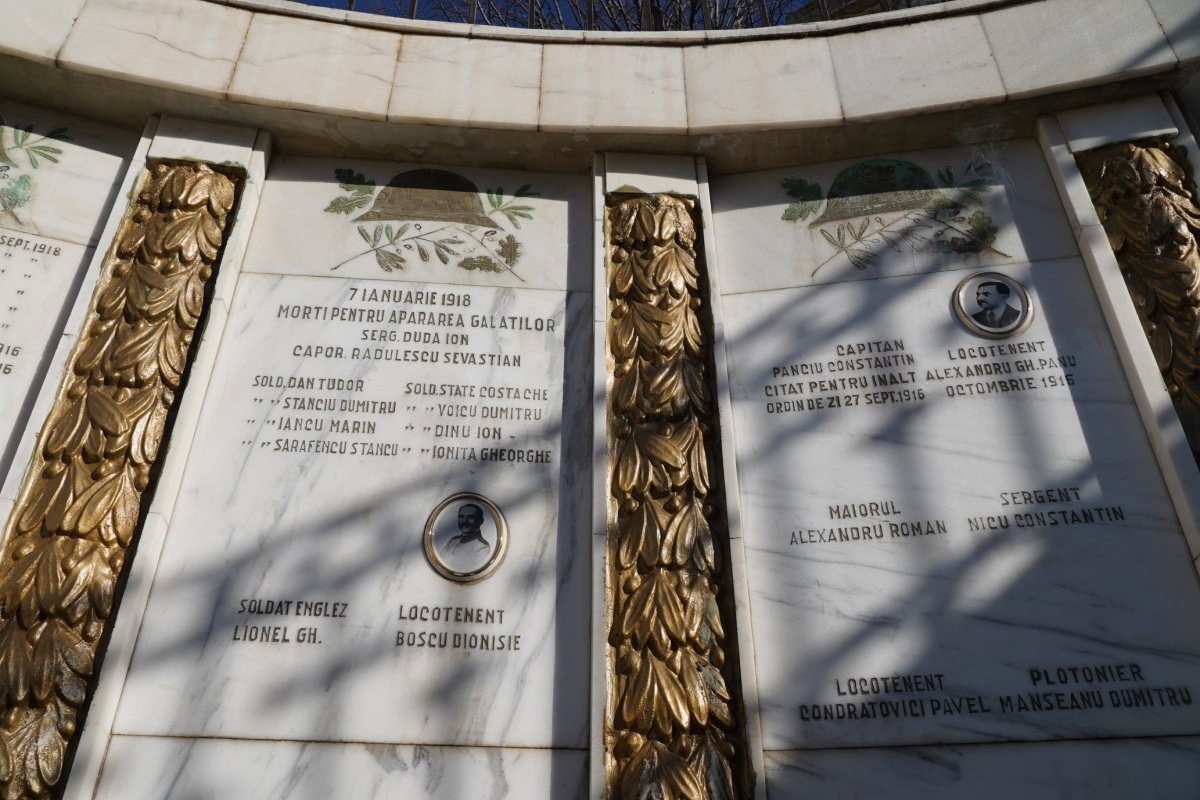 Ziua Naţională a României sărbătorită la Galaţi 194852