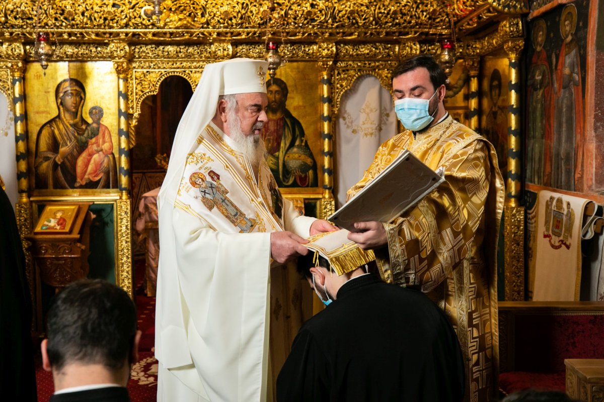 Hirotesii întru duhovnic la Paraclisul istoric al Reşedinţei Patriarhale 194931