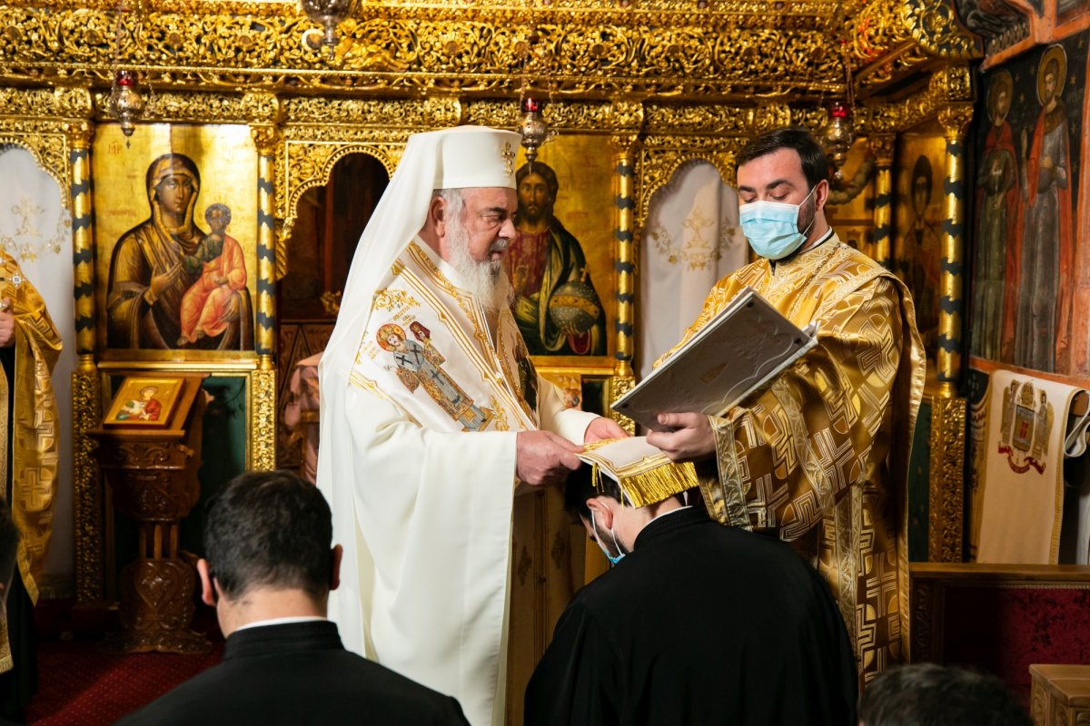 Hirotesii întru duhovnic la Paraclisul istoric al Reşedinţei Patriarhale 194932