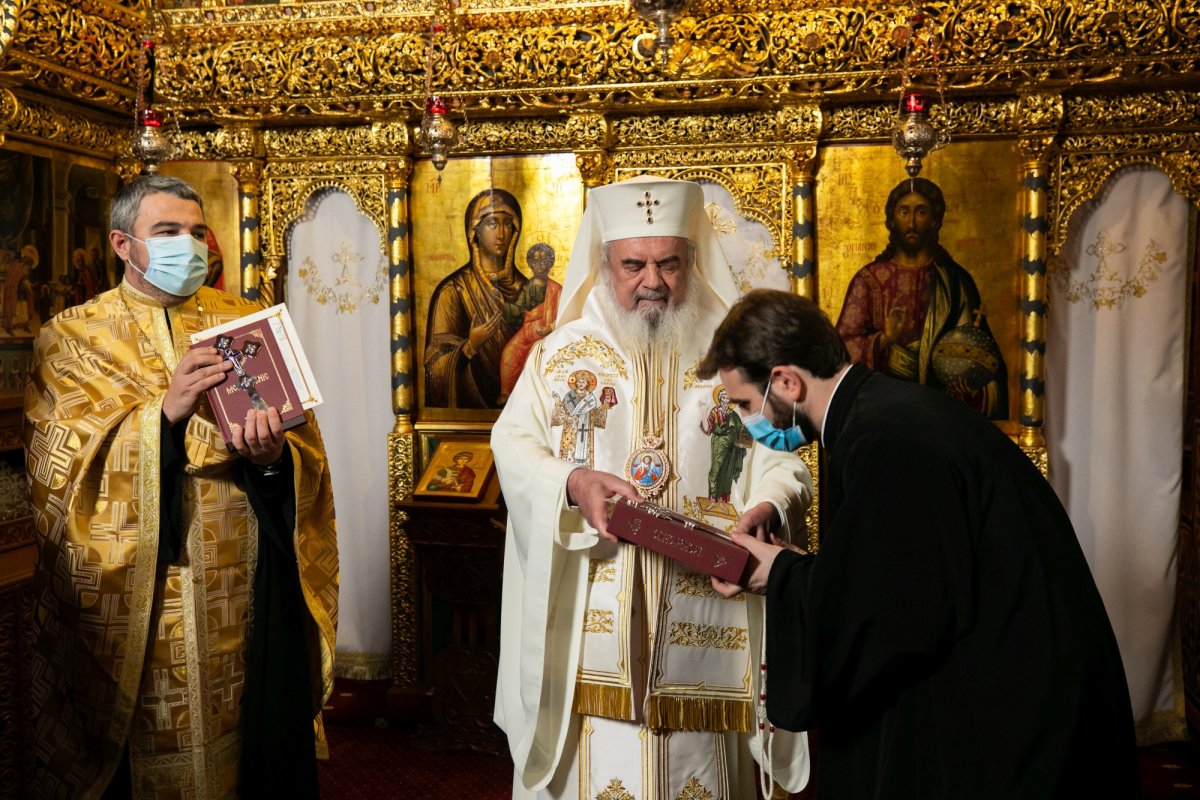 Hirotesii întru duhovnic la Paraclisul istoric al Reşedinţei Patriarhale 194939