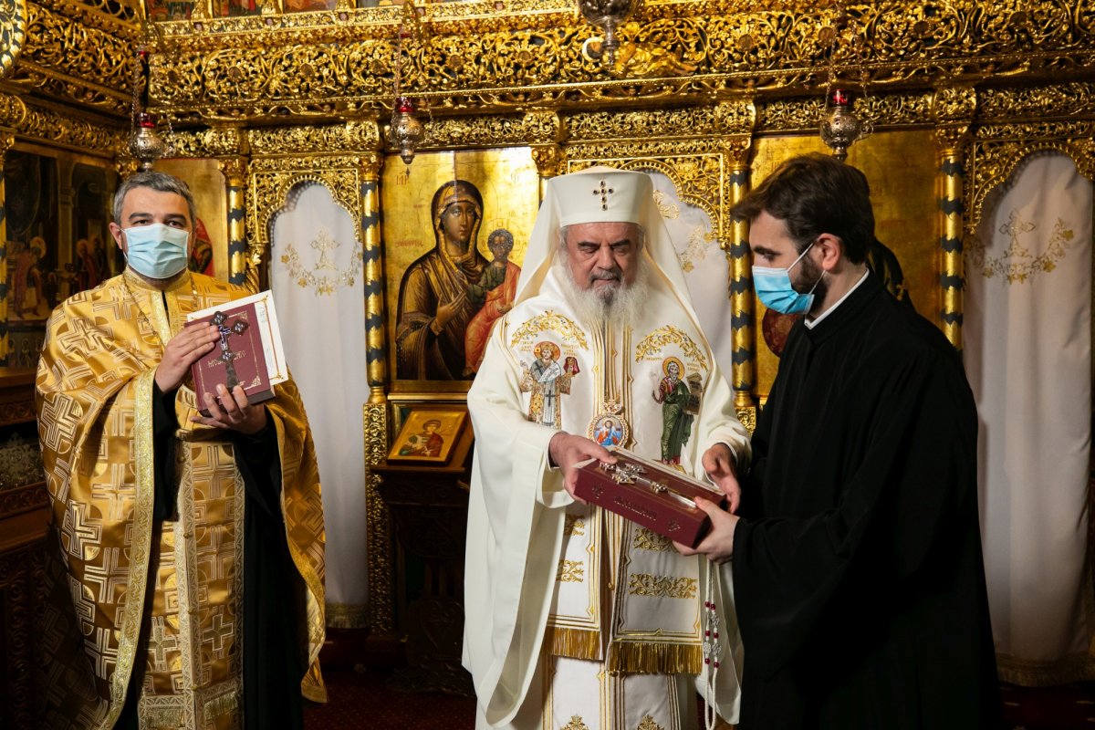 Hirotesii întru duhovnic la Paraclisul istoric al Reşedinţei Patriarhale 194940