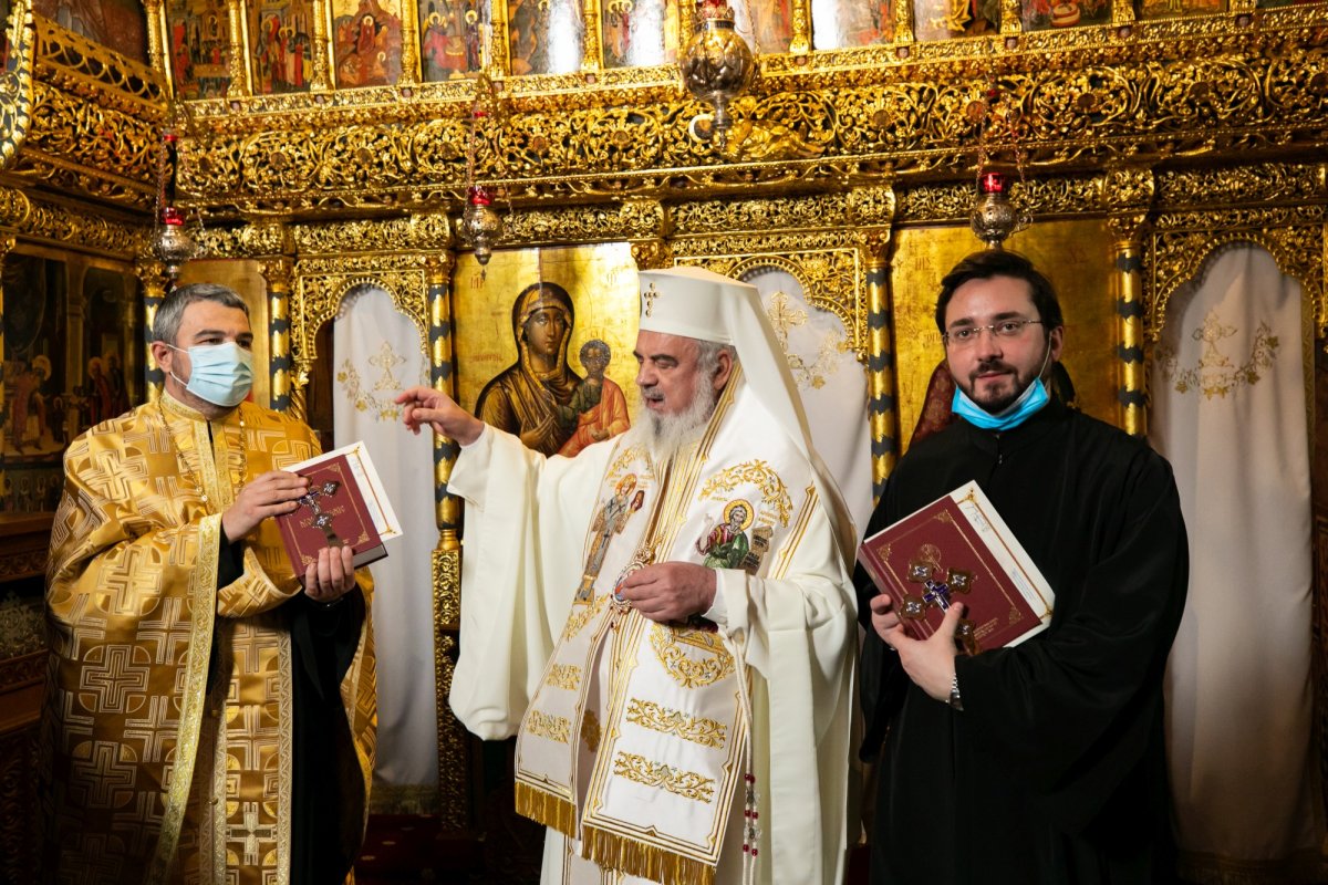 Hirotesii întru duhovnic la Paraclisul istoric al Reşedinţei Patriarhale 194944