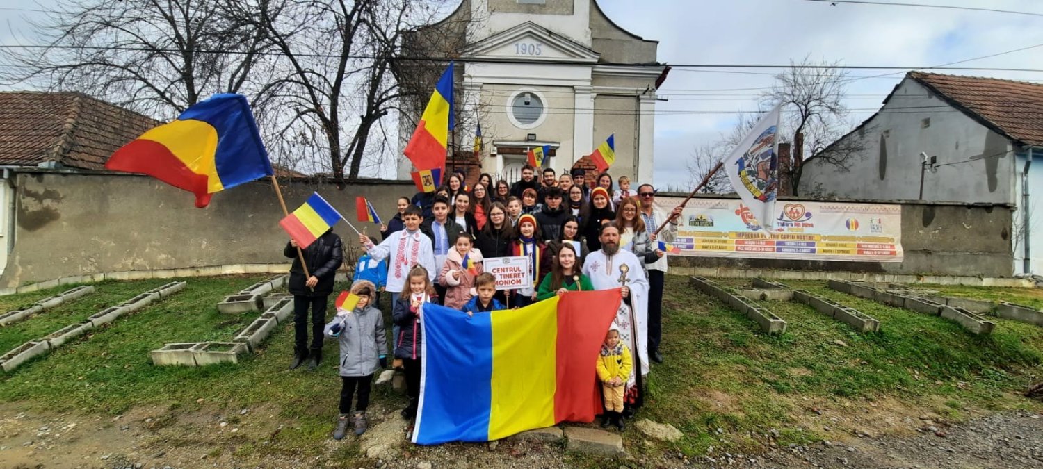 Credința și patriotismul - valori pentru copiii de la „Școala Sufletului” 195083