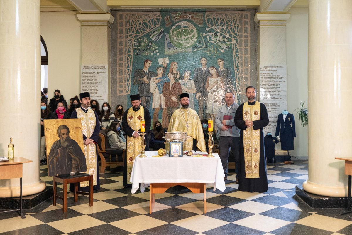 Evenimente dedicate zilei Colegiului Național „Sfântul Sava” din Capitală 195098