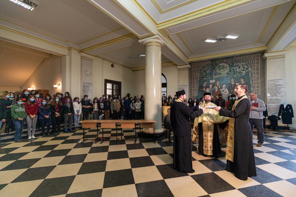 Evenimente dedicate zilei Colegiului Național „Sfântul Sava” din Capitală 195119