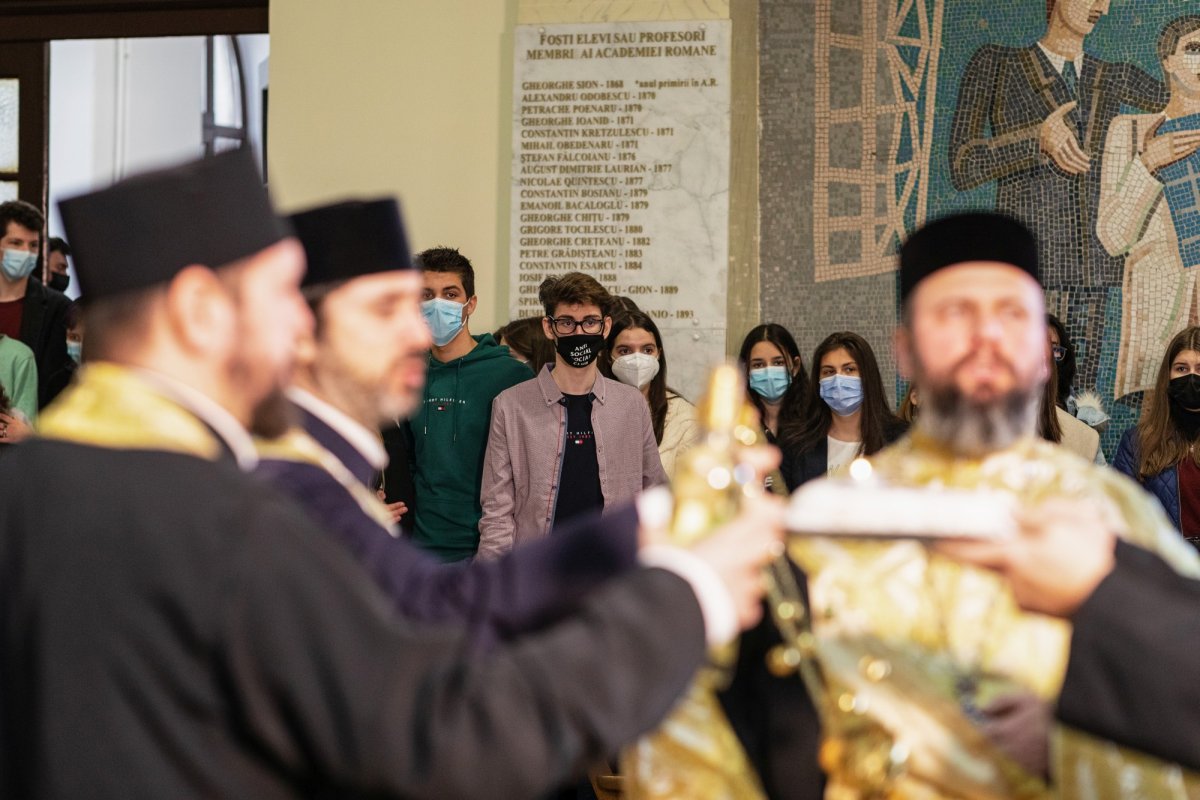 Evenimente dedicate zilei Colegiului Național „Sfântul Sava” din Capitală 195120