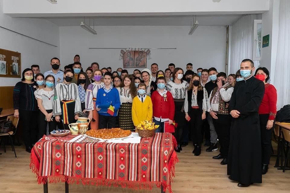 Ziua Naţională a României, marcată în învăţământul teologic din Arhiepiscopia Craiovei 195072