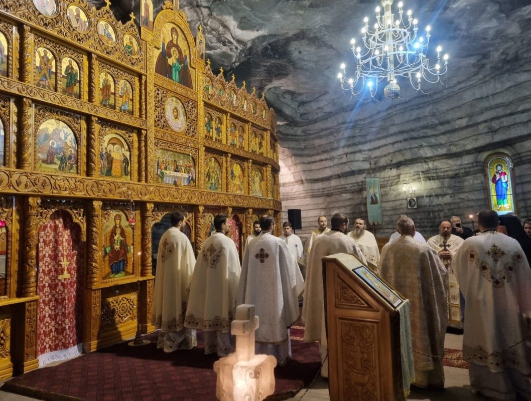 Hramul Bisericii „Sfânta Varvara” din Salina Ocna Dej 195252