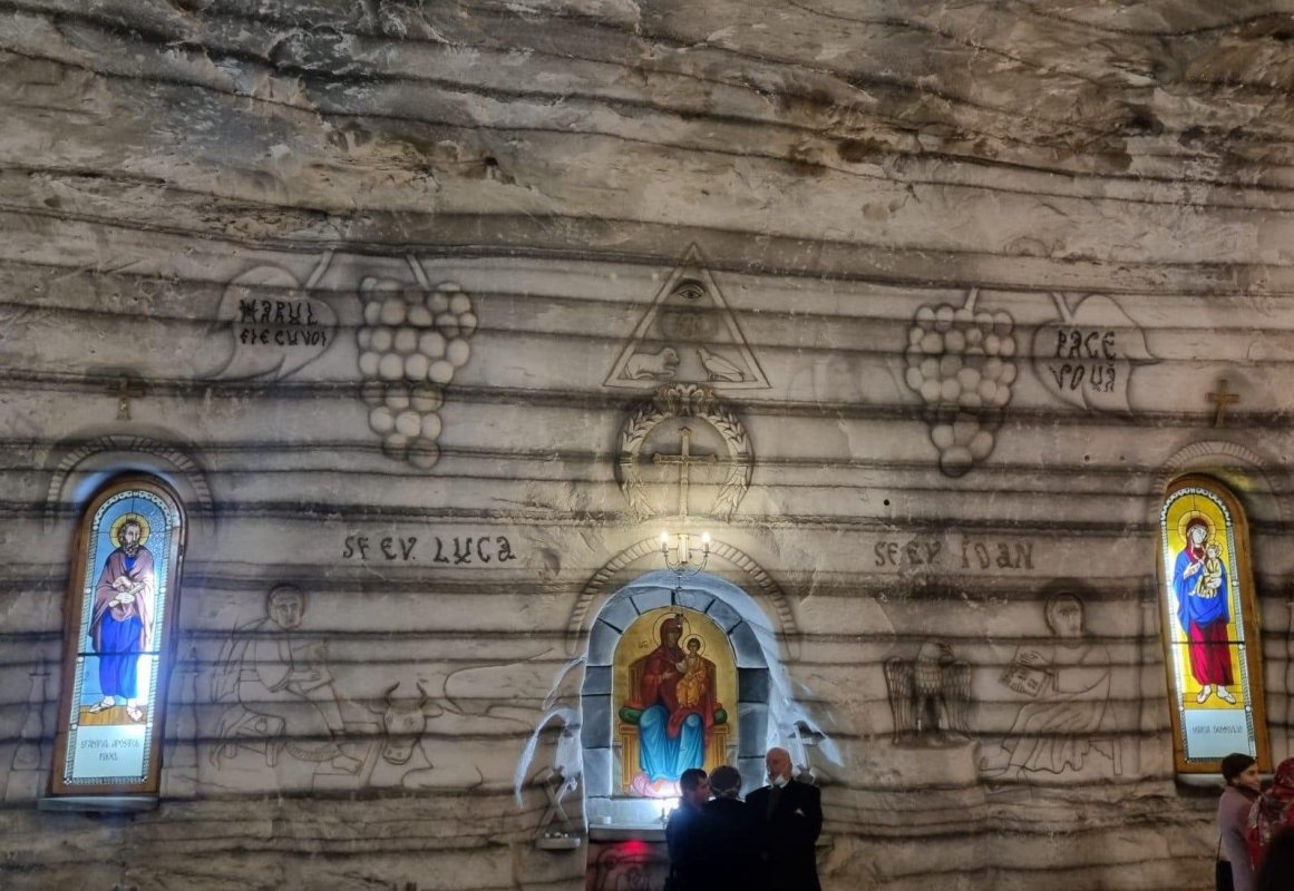 Hramul Bisericii „Sfânta Varvara” din Salina Ocna Dej 195254