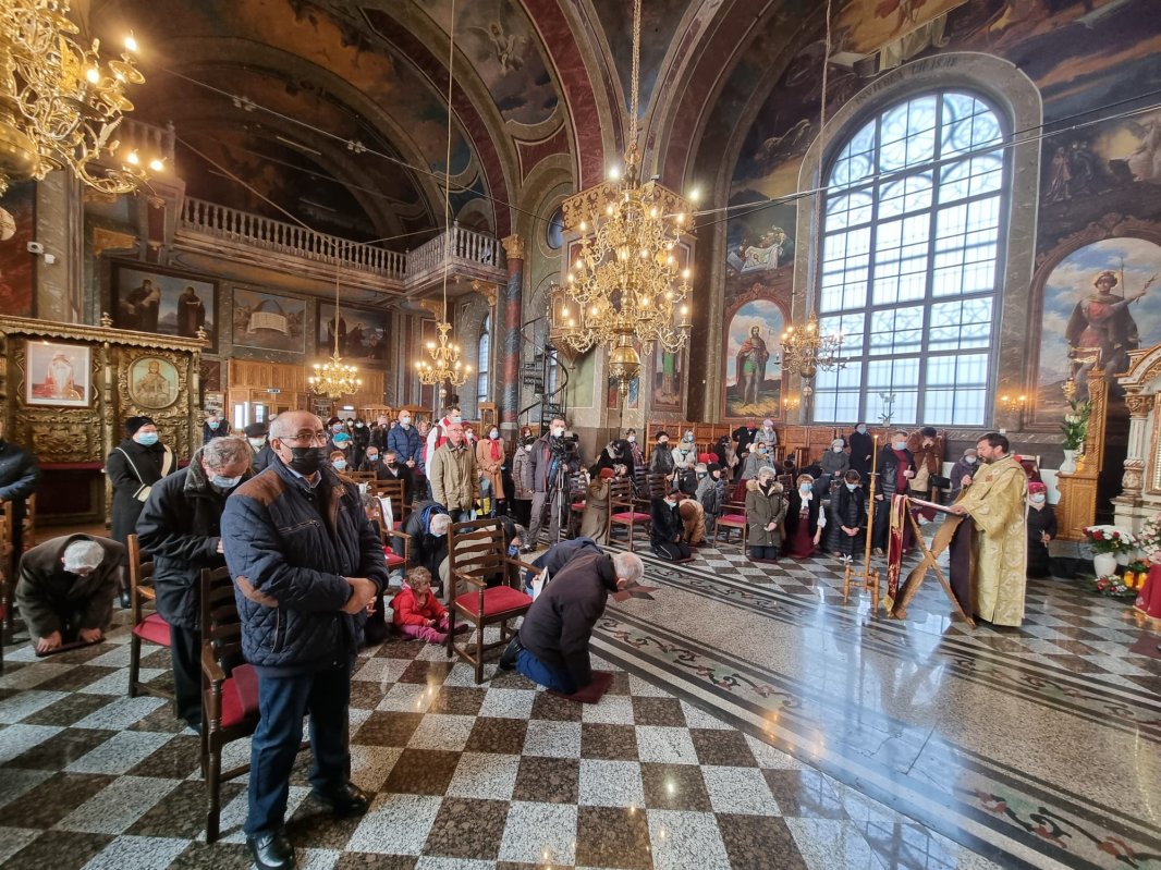Piatră de temelie pentru capela  Parohiei „Sfânta Vineri” din Ploiești 195263