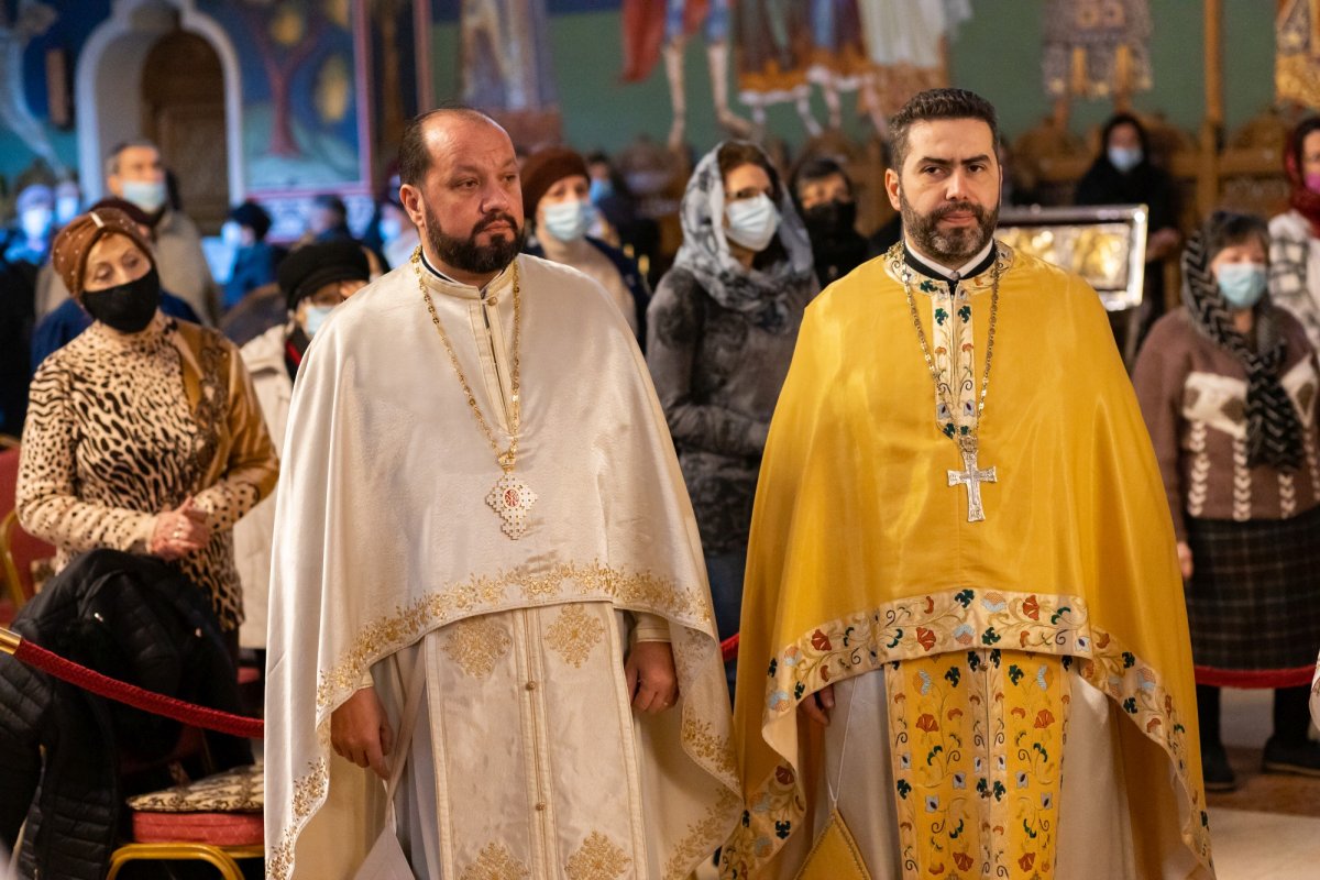 Liturghie și rugăciune de pomenire la Biserica „Sfânta Vineri” din Capitală 195527