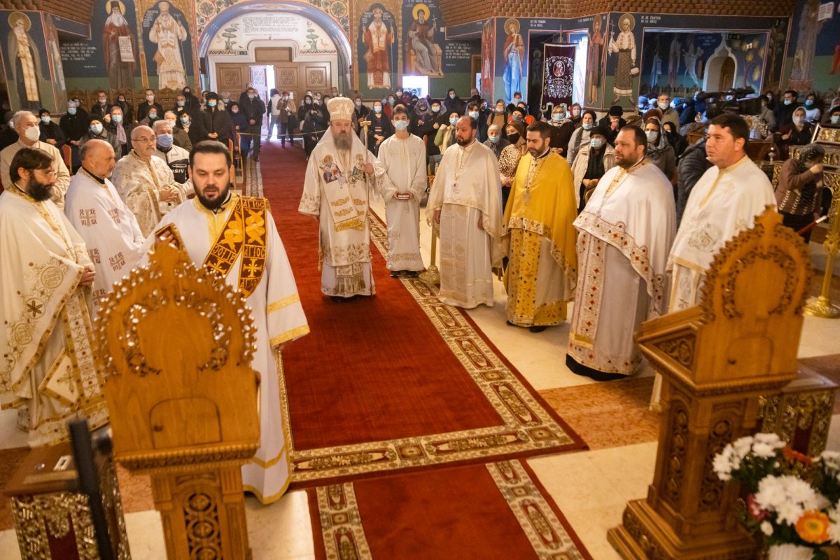 Liturghie și rugăciune de pomenire la Biserica „Sfânta Vineri” din Capitală 195528