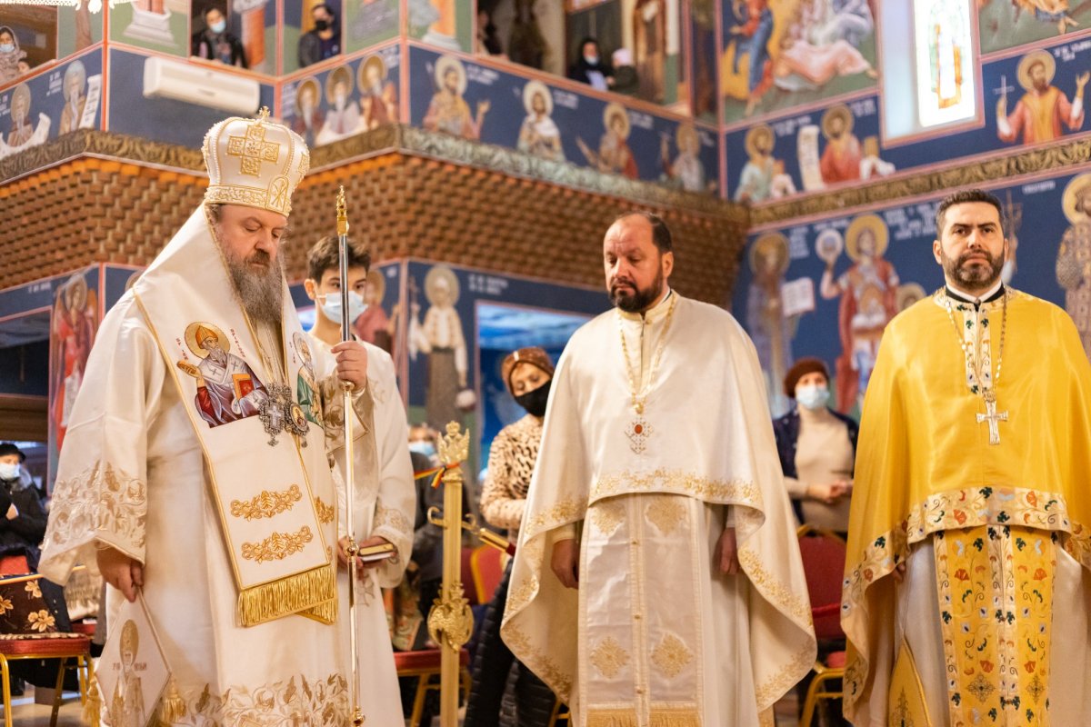 Liturghie și rugăciune de pomenire la Biserica „Sfânta Vineri” din Capitală 195530