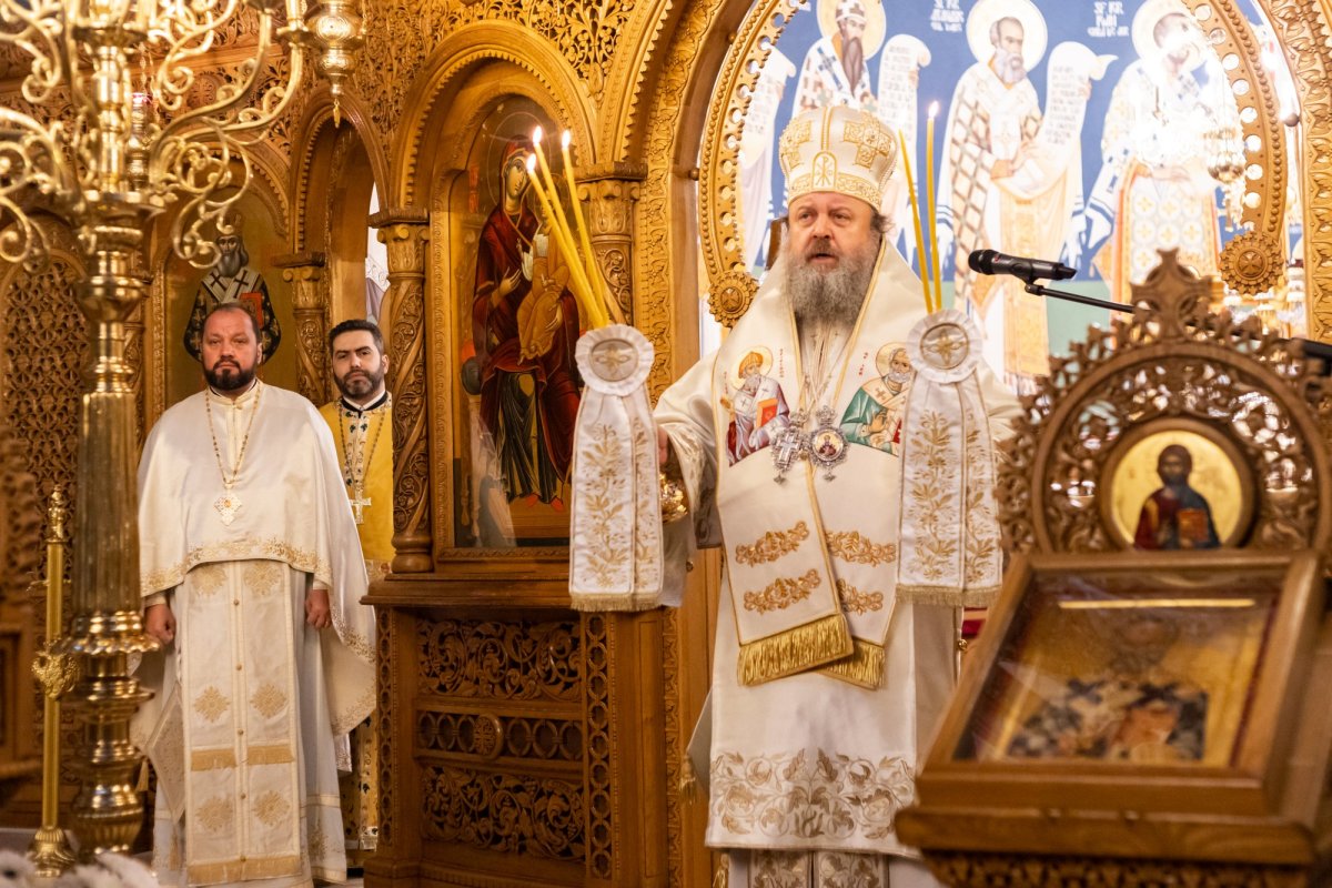 Liturghie și rugăciune de pomenire la Biserica „Sfânta Vineri” din Capitală 195536