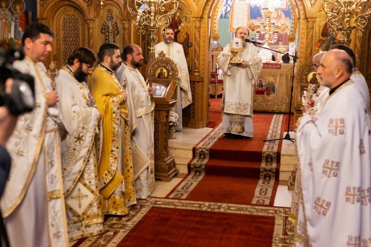 Liturghie și rugăciune de pomenire la Biserica „Sfânta Vineri” din Capitală 195547