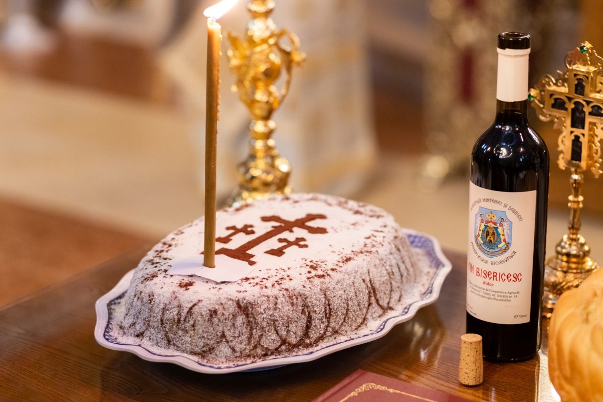 Liturghie și rugăciune de pomenire la Biserica „Sfânta Vineri” din Capitală 195556