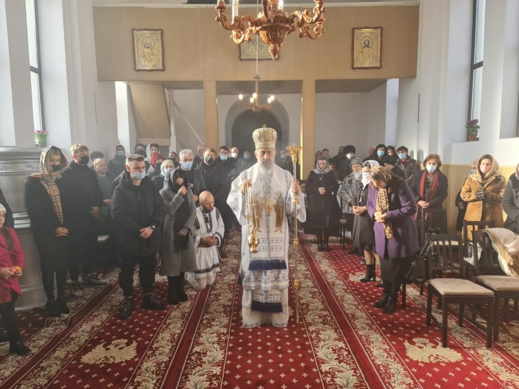 Slujire arhierească în filia Ernei, Parohia Sângeru de Pădure, Mureș 195415