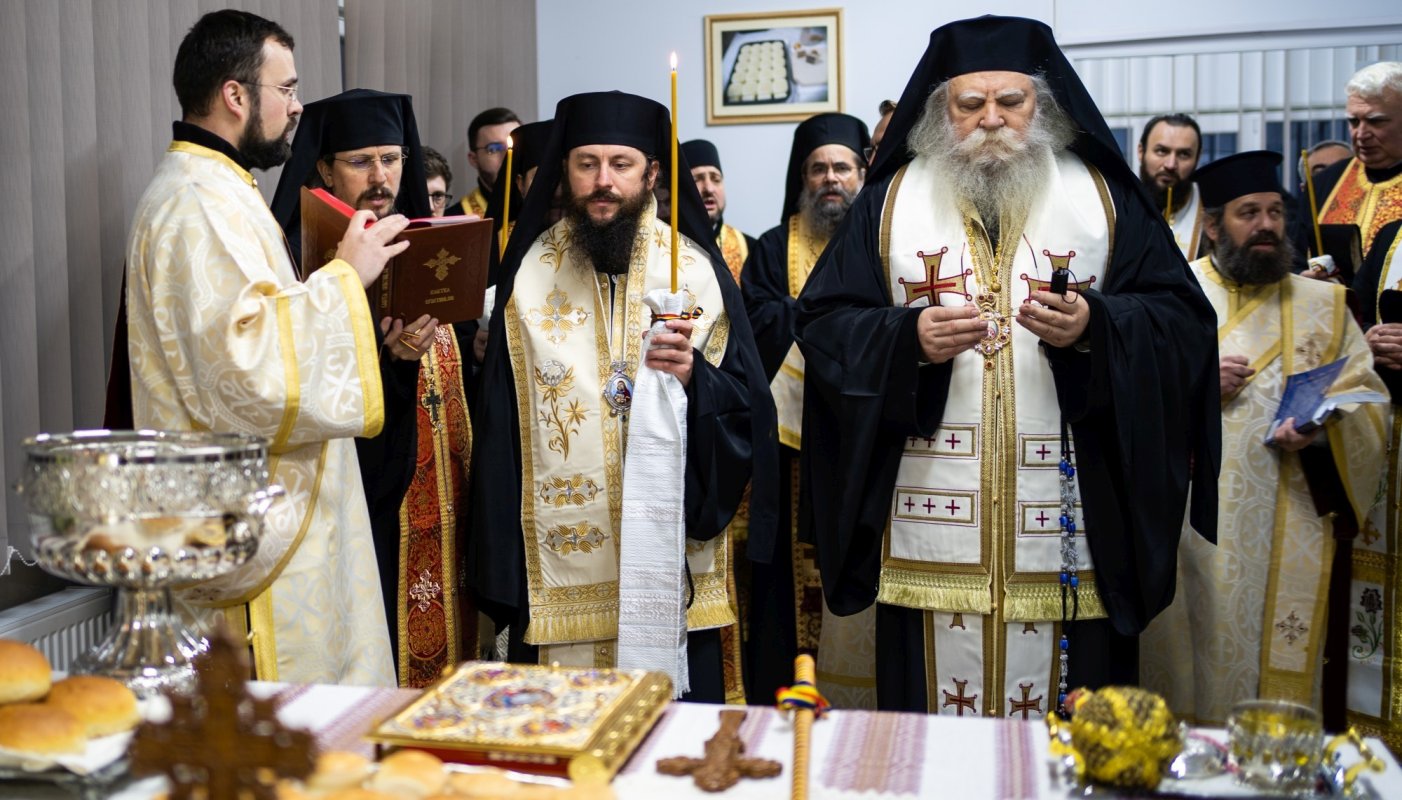 Binecuvântarea prescurăriei din incinta mănăstirii sucevene Cămârzani 195669